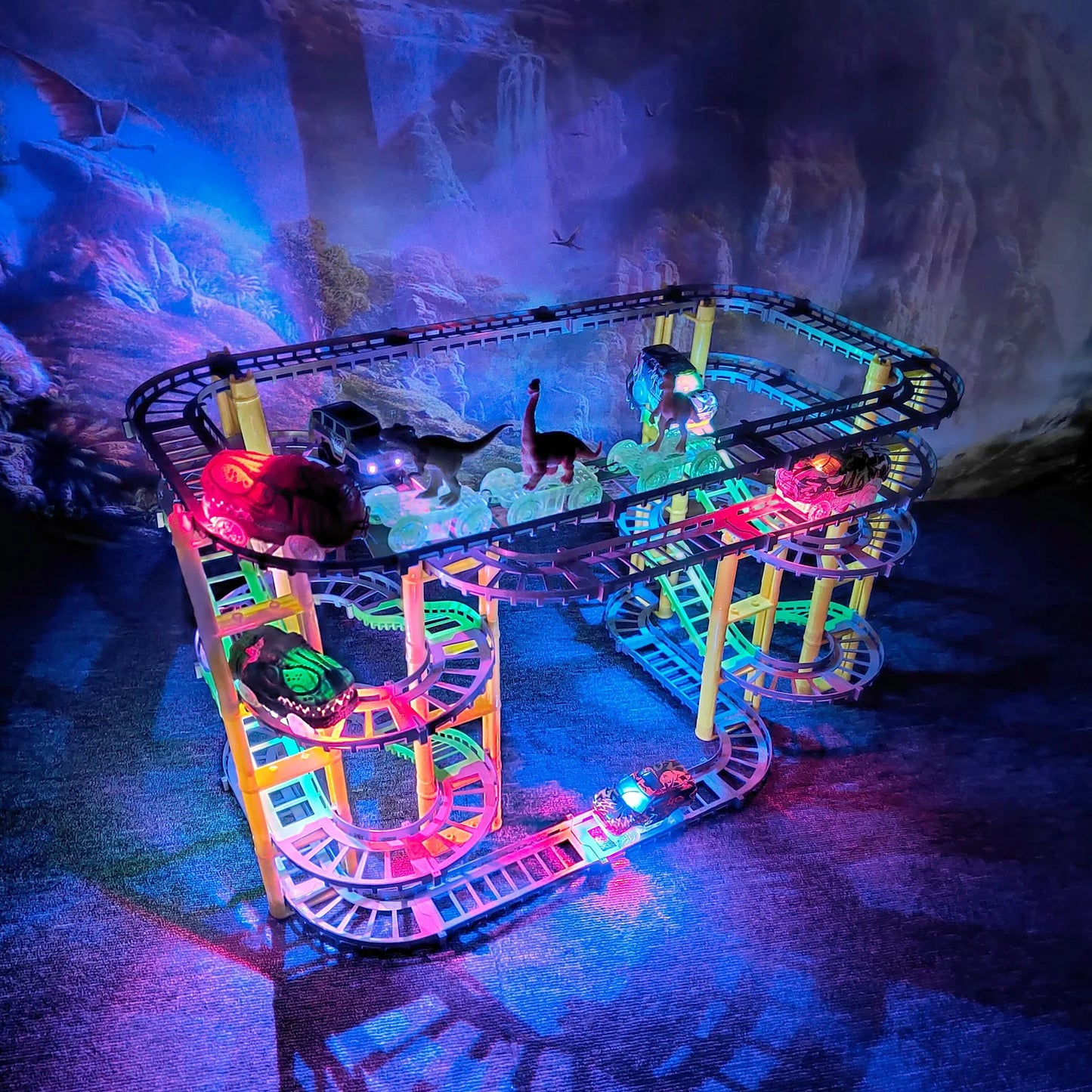 Adventure Dinosaur Train Track Set β LED Light-Up Race Cars for Kids